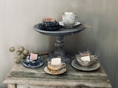 Sobere kop&schotel inclusief amberblokje